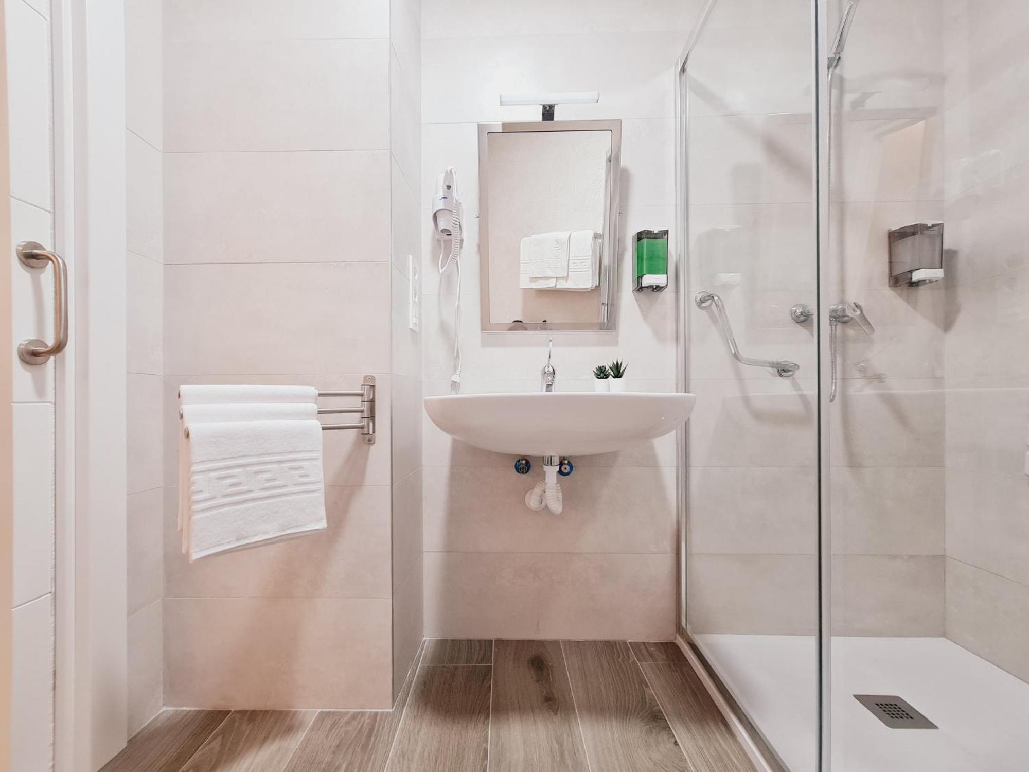 Bilbao Apartamentos Zorroza Ngoại thất bức ảnh